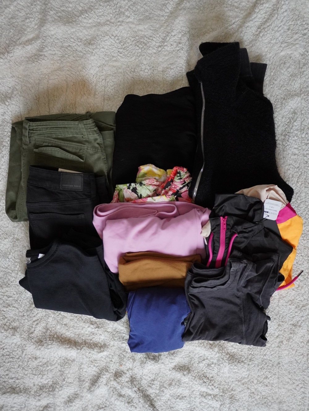 ✨ Size Small Clothing Bundle | 11 Pieces | Lululemon, Babaton, Free People ✨